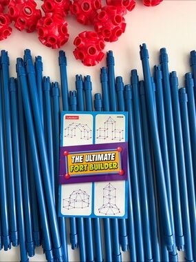 Lakeshore - The Ultimate Fort Builder - Blue & Red Fort Poles and Connectors
